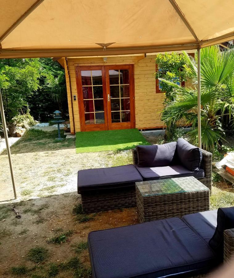 Normandy Cottage Gagny Экстерьер фото