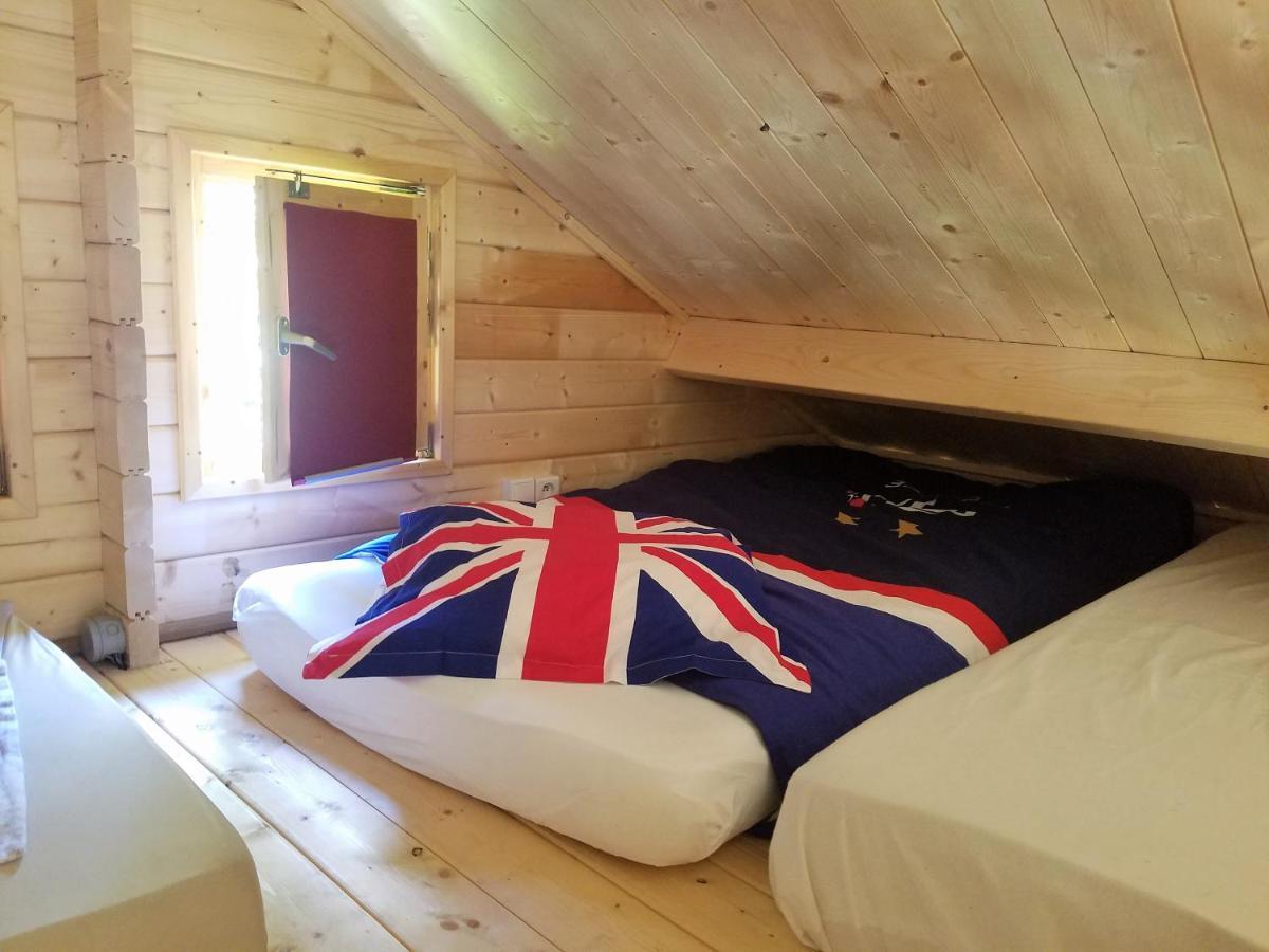 Normandy Cottage Gagny Экстерьер фото