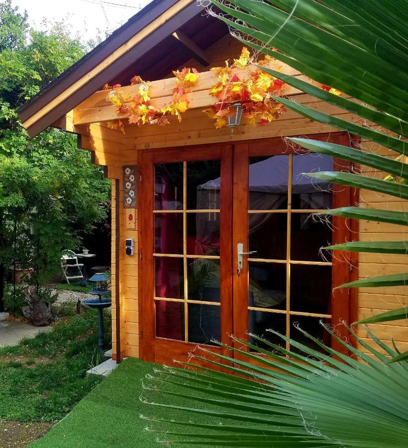 Normandy Cottage Gagny Экстерьер фото