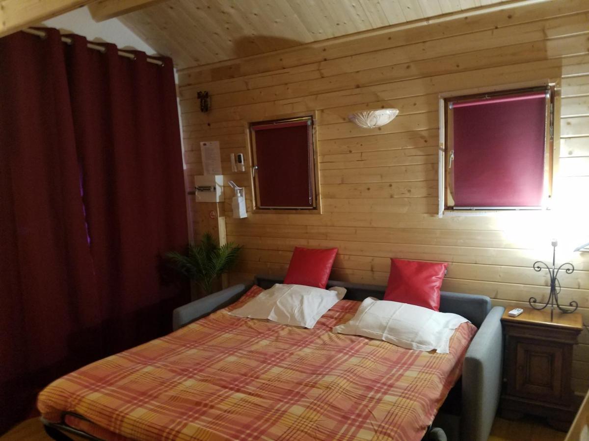 Normandy Cottage Gagny Экстерьер фото